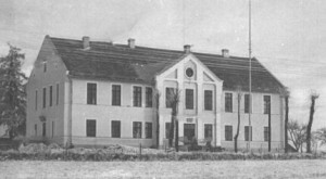 Vesturei_00-Pagasta-nams-sm